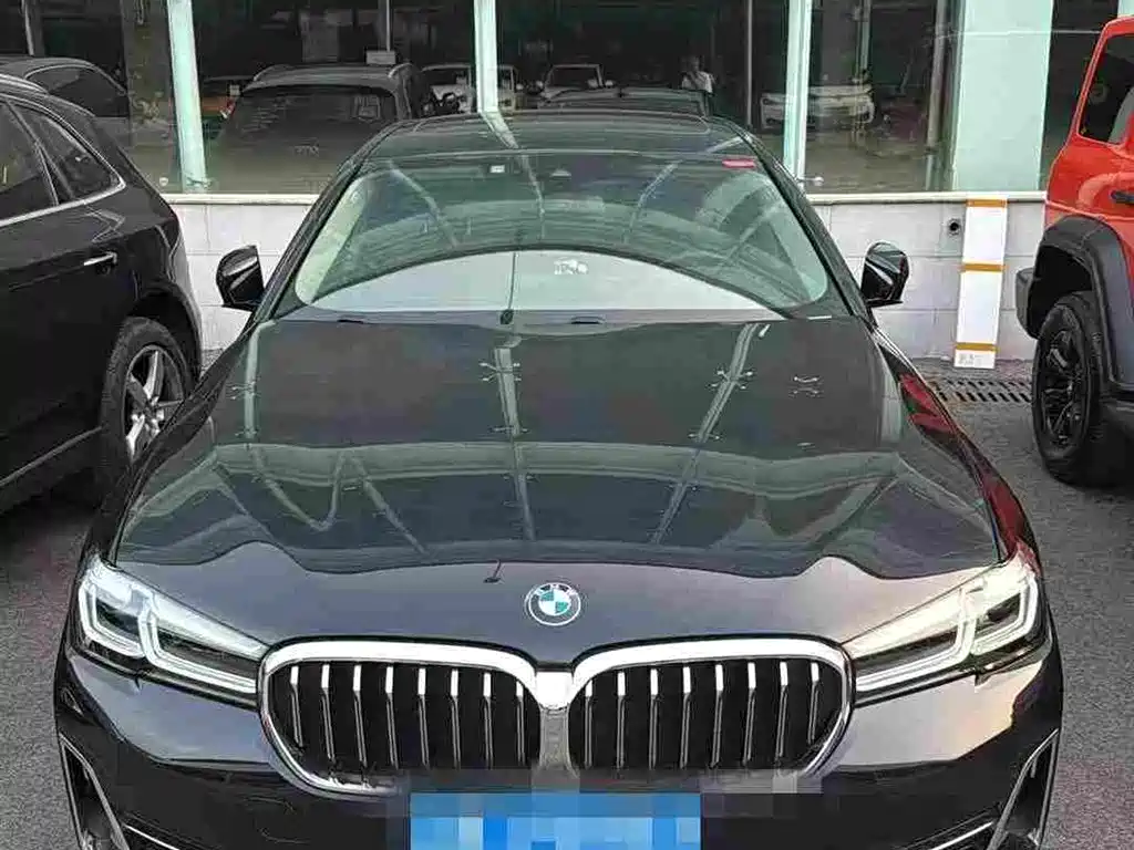 BMW 5 серии 2022