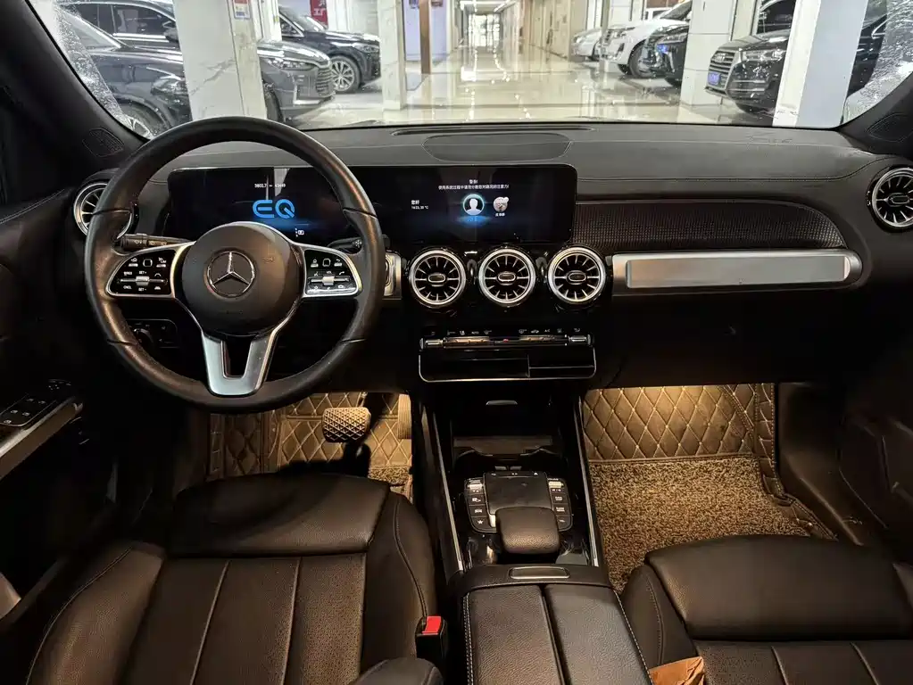 Mercedes-Benz EQB 2024