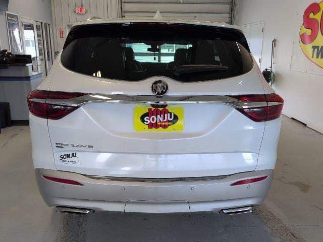 Buick Enclave 2021