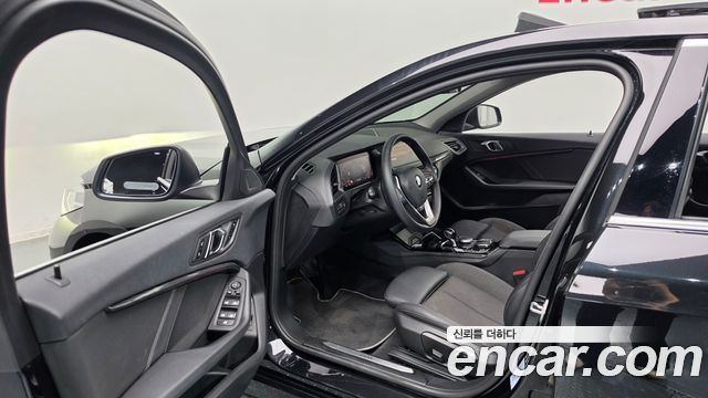BMW 1 серии 2024