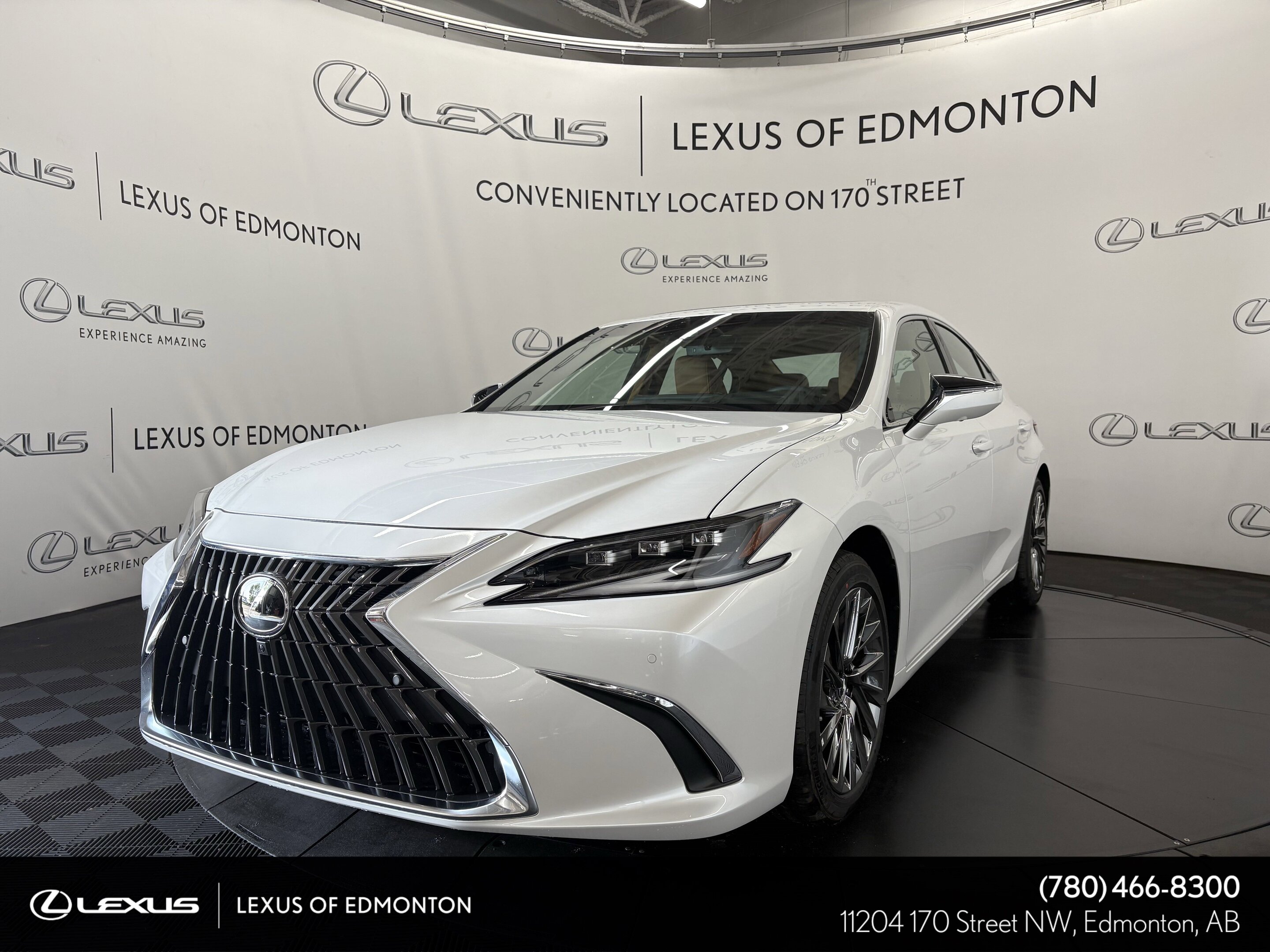 Lexus ES 2025
