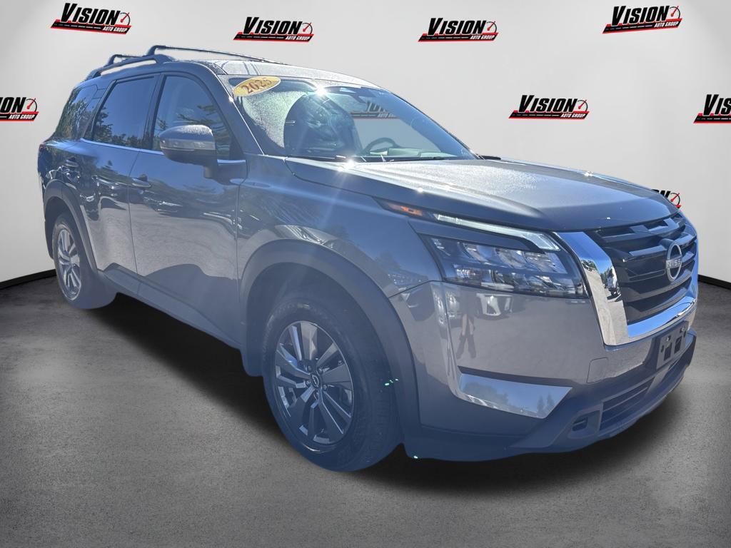 Nissan Pathfinder 2025
