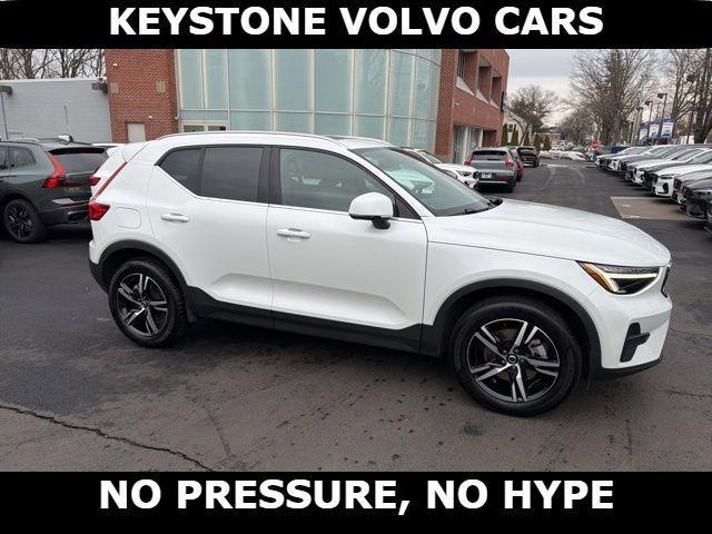 Volvo XC40 2025