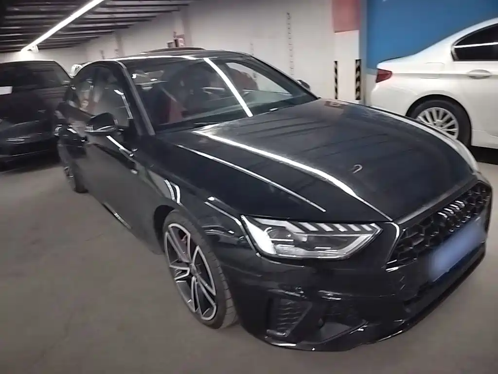 Audi A4 2023
