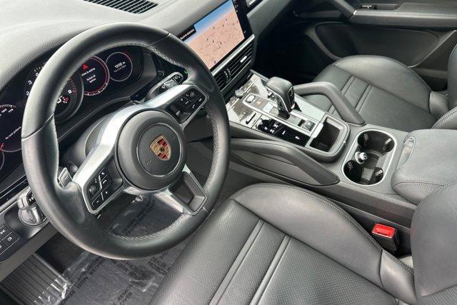Porsche Cayenne 2023