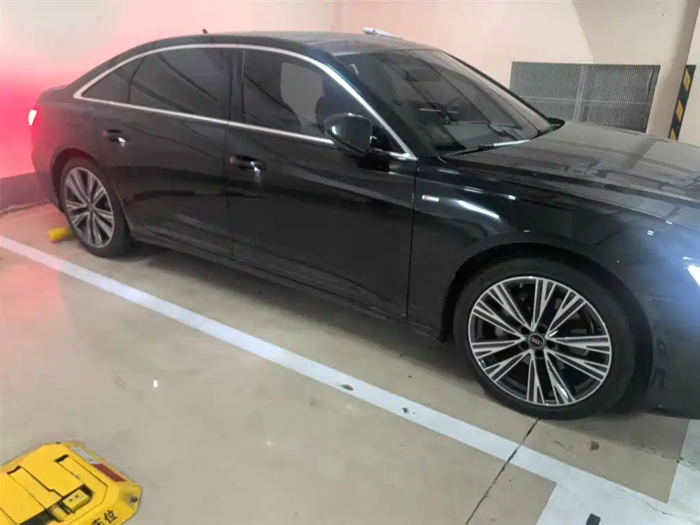 Audi A6 2025