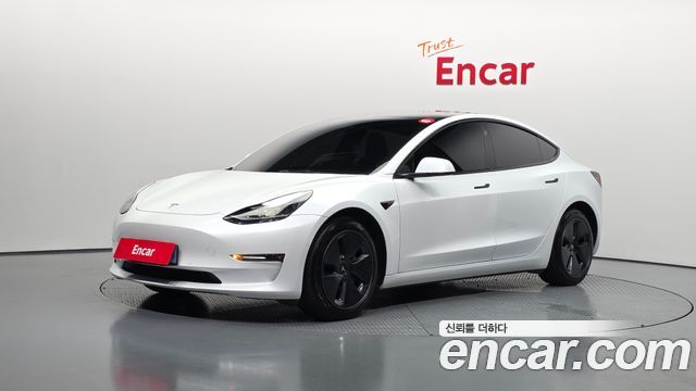 Tesla Model 3 2022