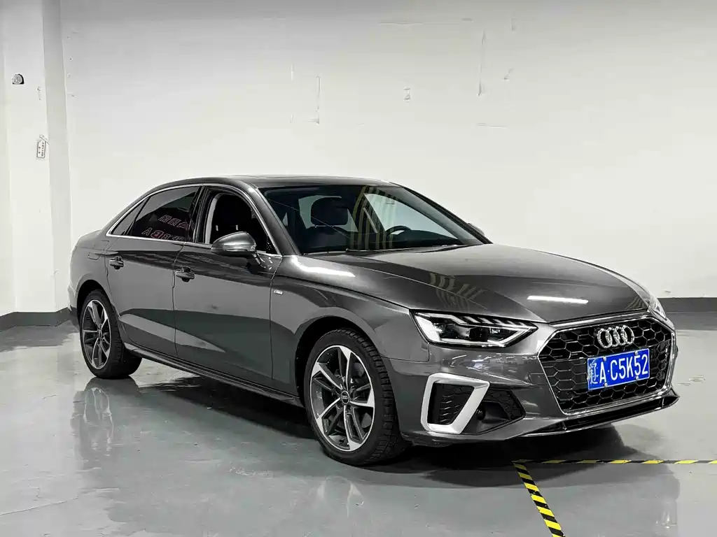 Audi A4 2022