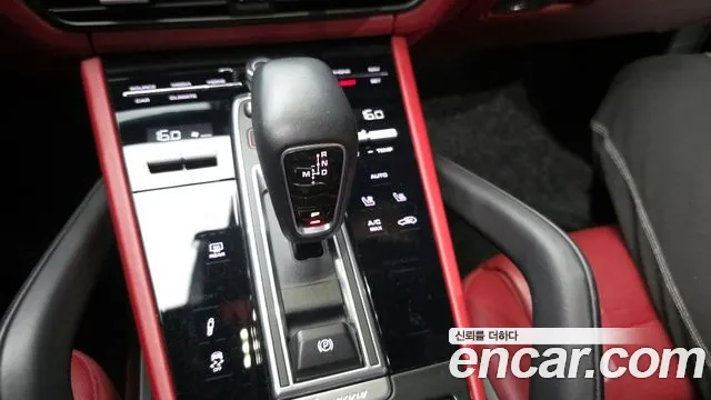 Porsche Cayenne 2020