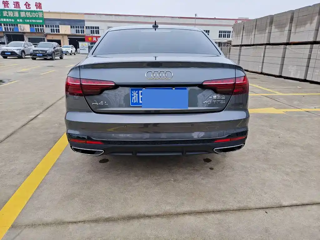 Audi A4 2023