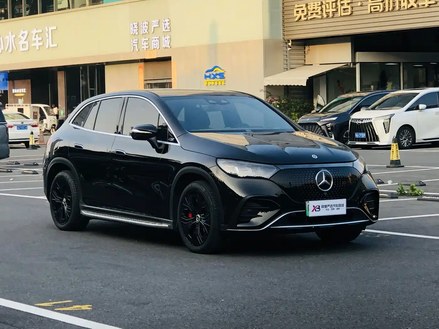 Mercedes-Benz EQE SUV 2025