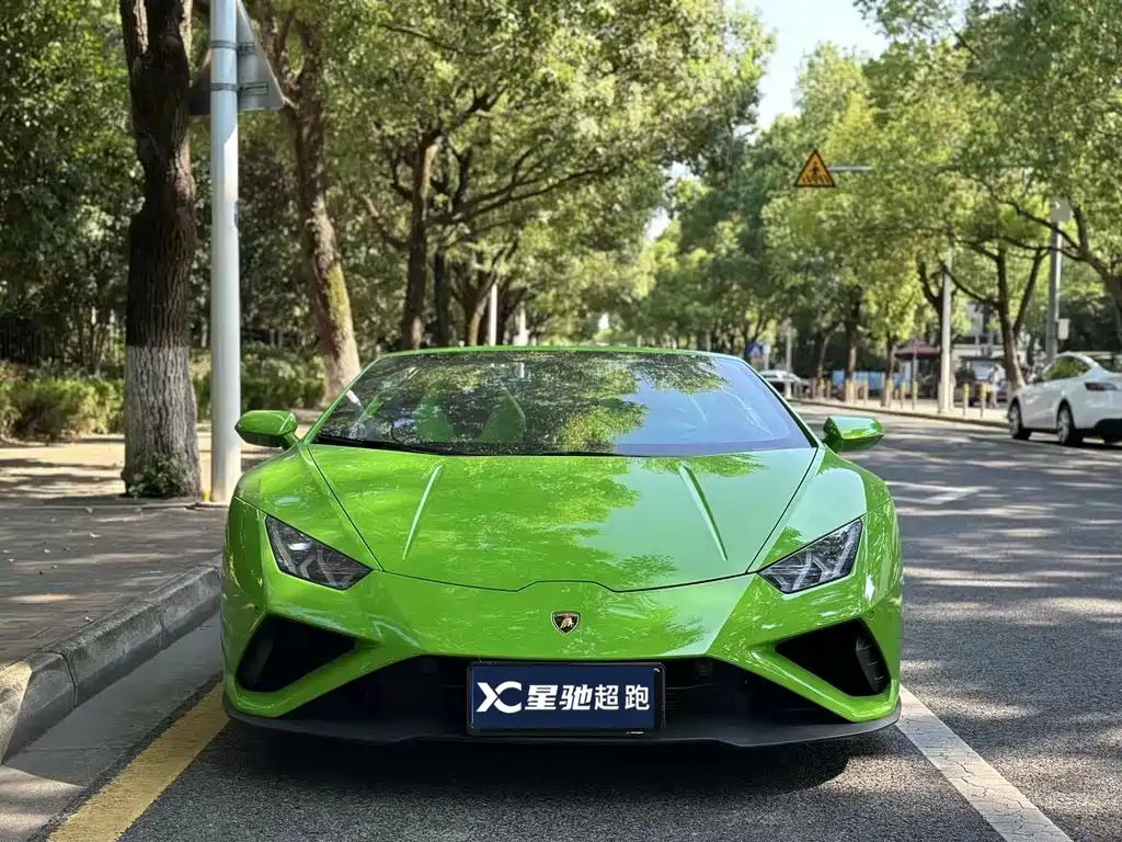 Lamborghini Huracán 2021