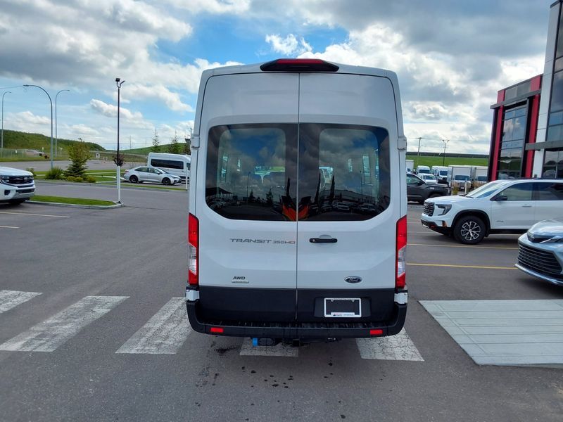 Ford Transit 2023