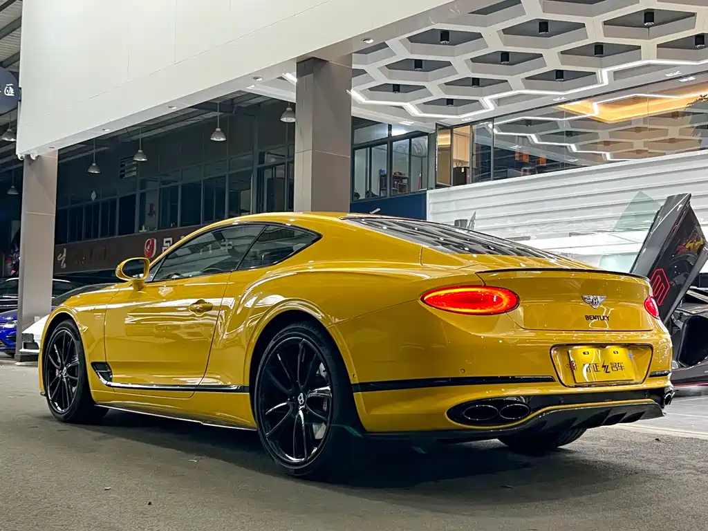 Bentley Continental 2022