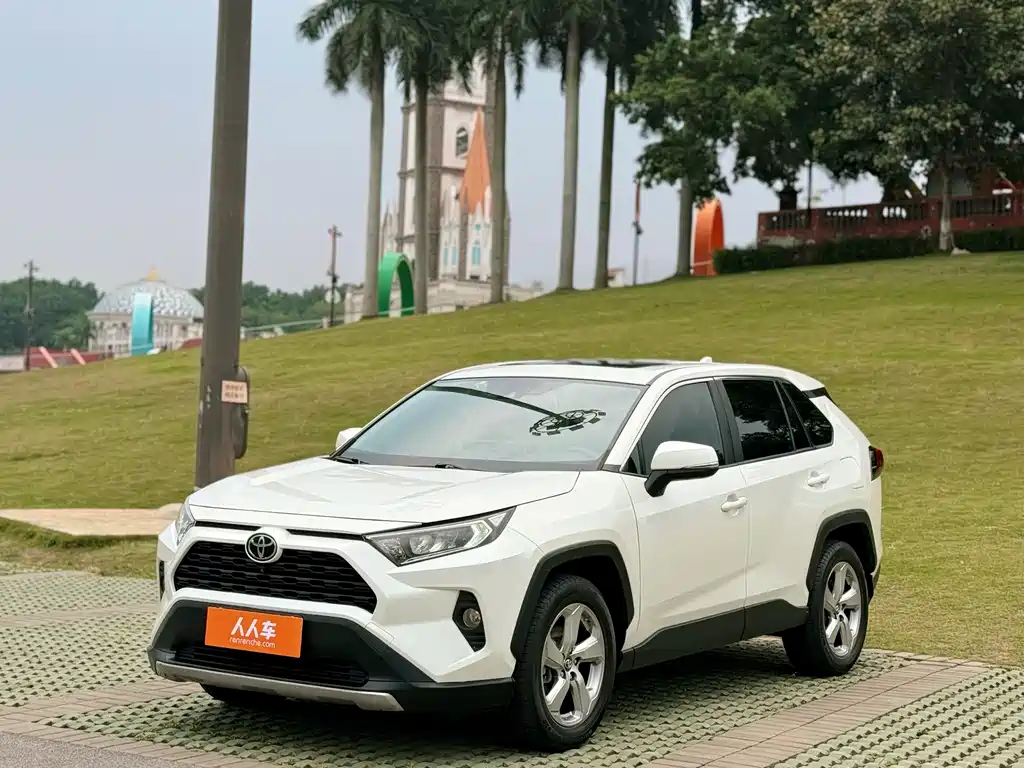 Toyota RAV4 2021