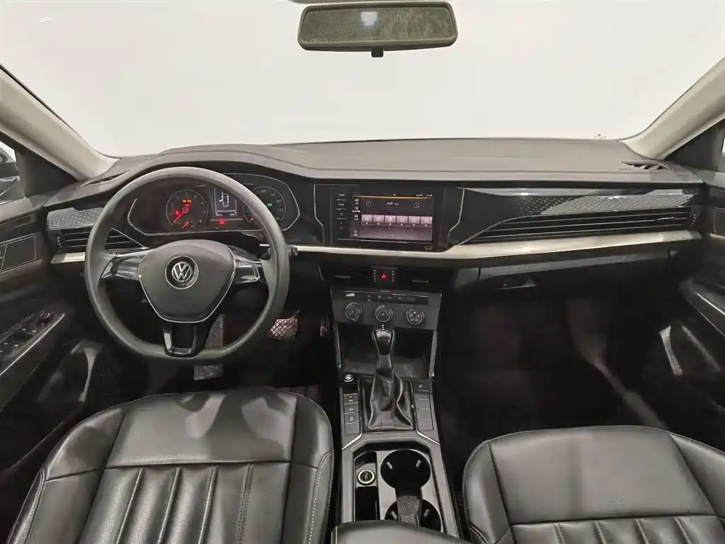 Volkswagen Passat 2021