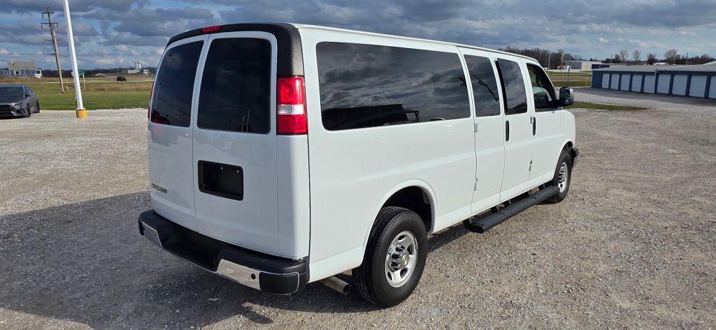 Chevrolet Express 2024