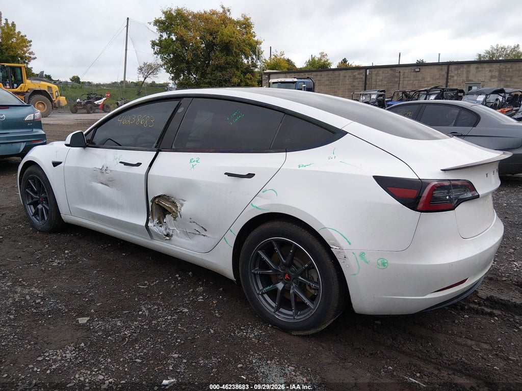 Tesla Model 3 2021