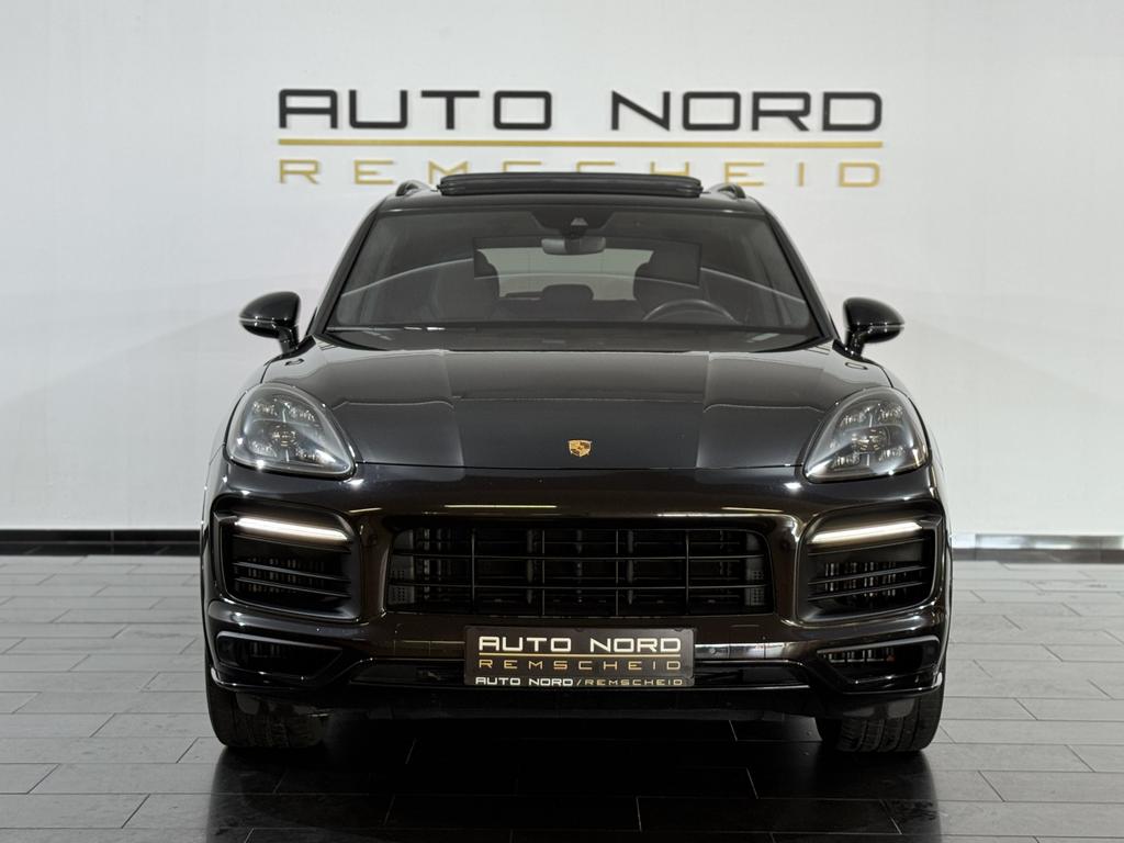 Porsche Cayenne 2021