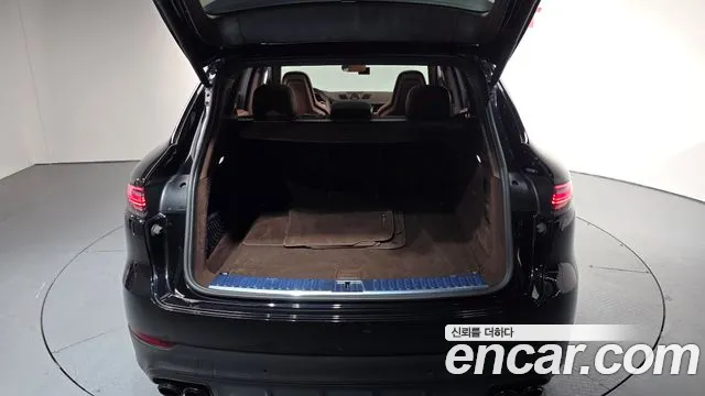 Porsche Cayenne 2020