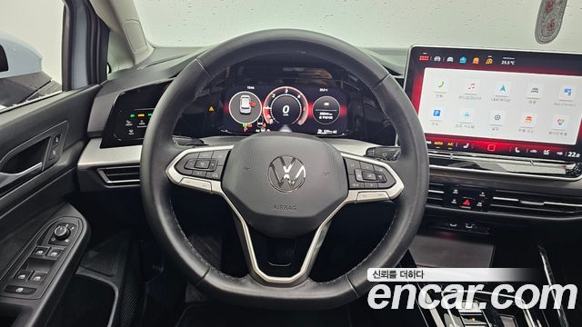 Volkswagen Golf 2025