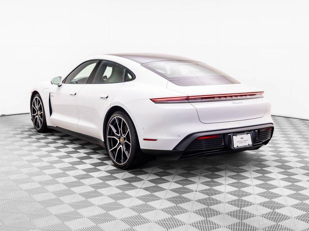 Porsche Taycan 2023