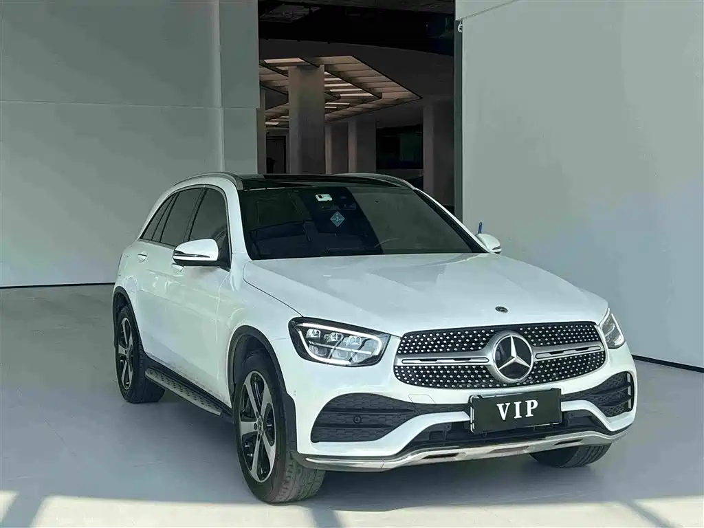 Mercedes-Benz GLC 2023