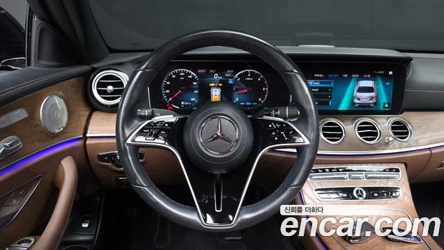 Mercedes-Benz E-Класс 2023