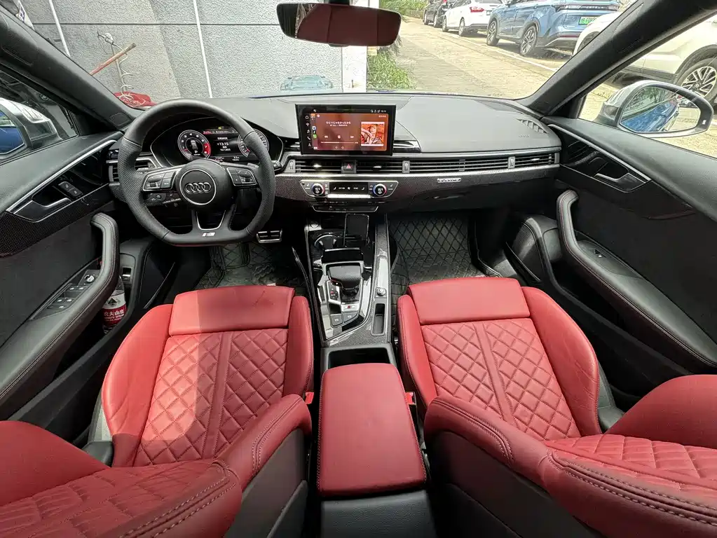 Audi S4 2024