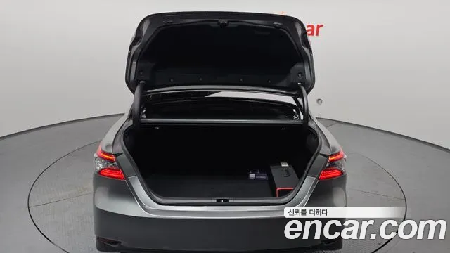 Toyota Camry 2023