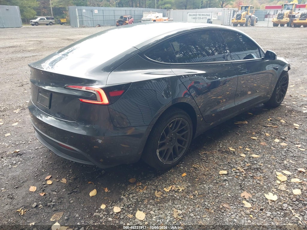 Tesla Model 3 2025