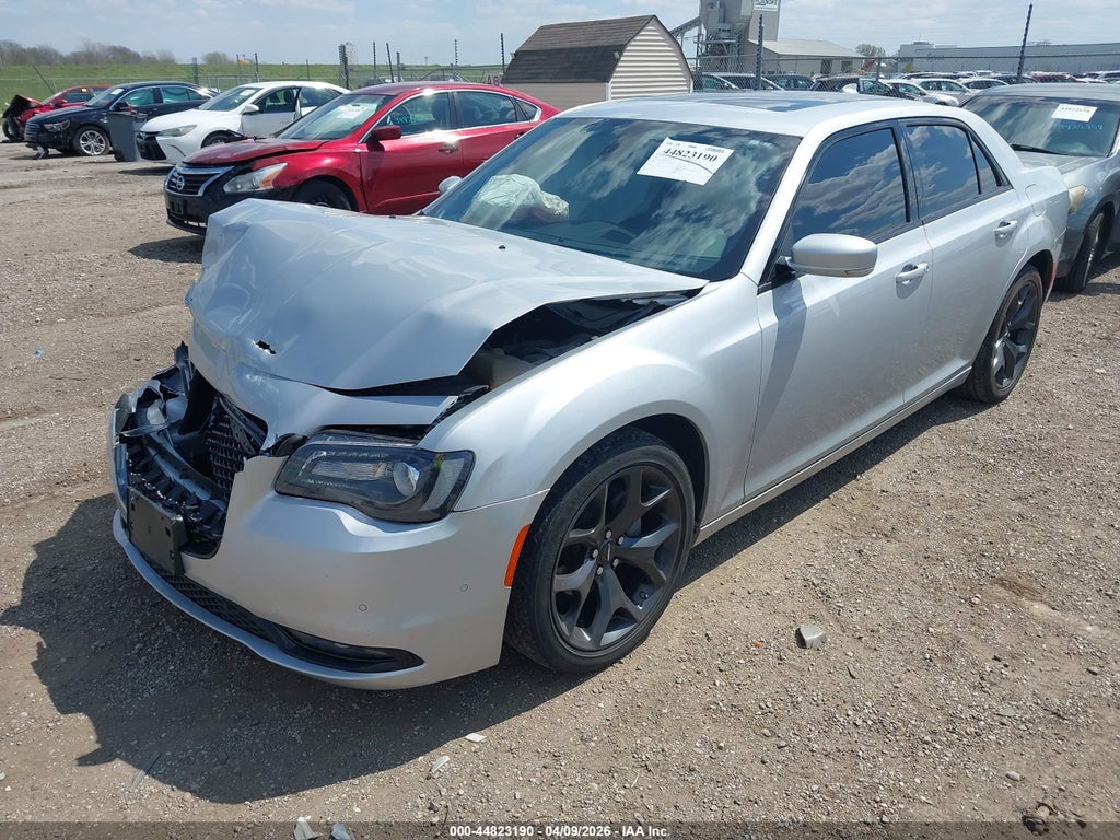 Chrysler 300 2023