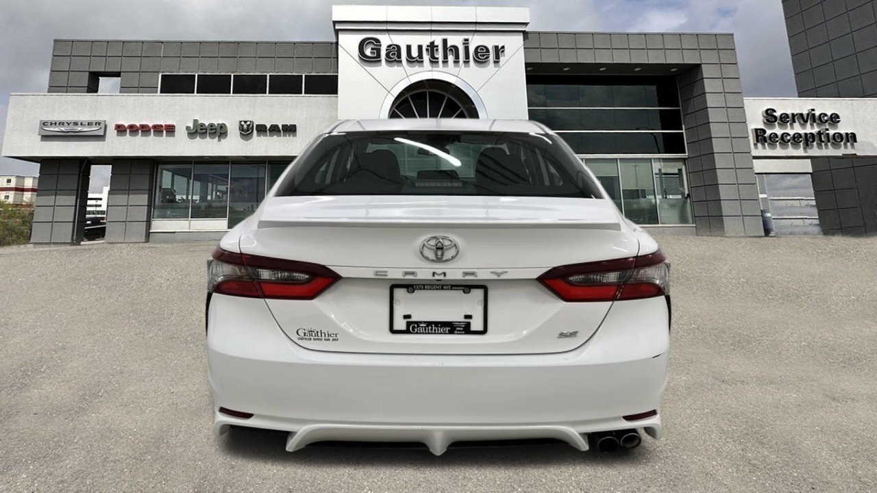 Toyota Camry 2023