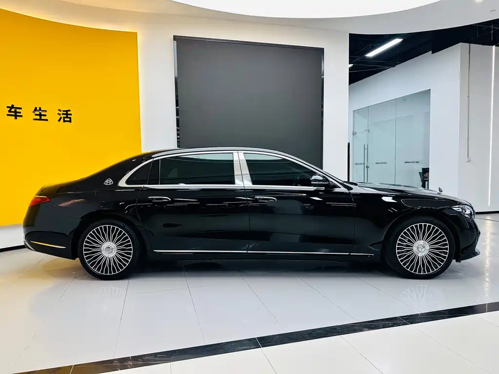 Mercedes-Benz Maybach S-Класс 2022