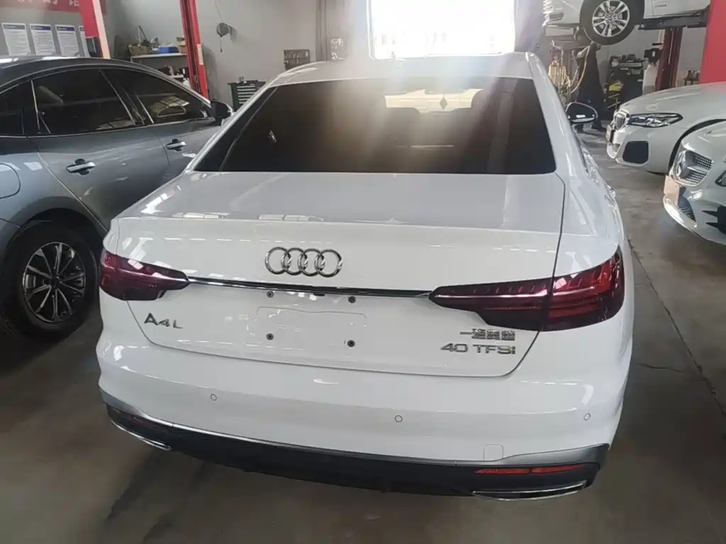 Audi A4 2024