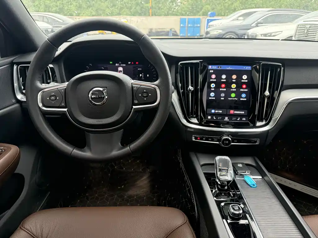 Volvo S60 2024