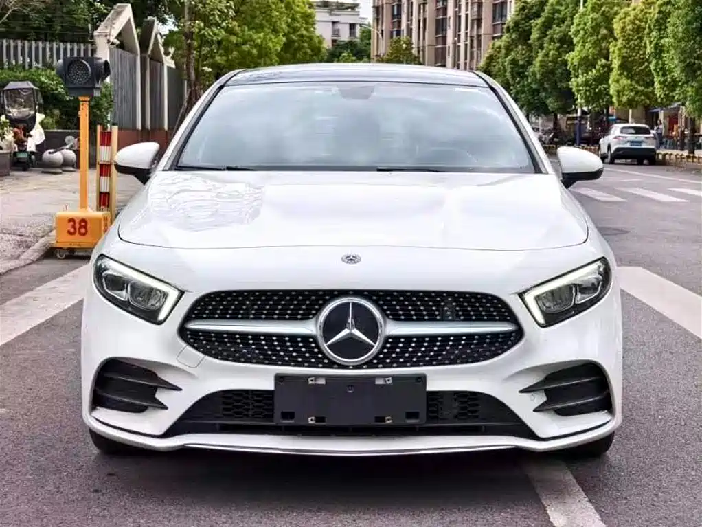 Mercedes-Benz A-Класс 2021