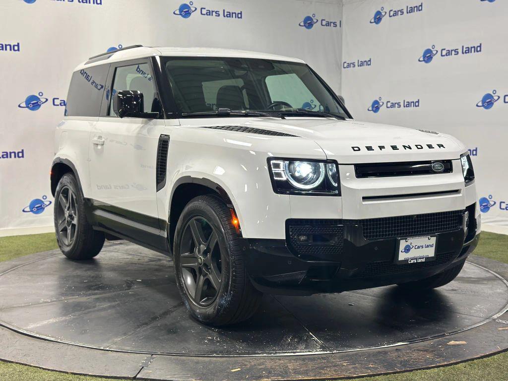 Land Rover Defender 2024