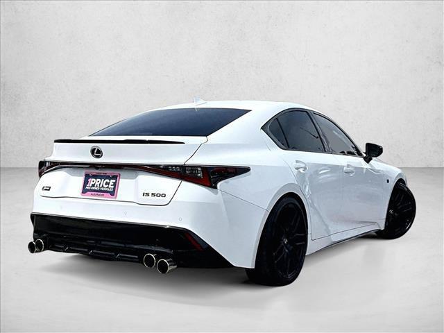 Lexus IS 2024