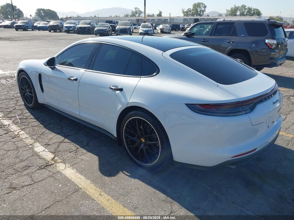 Porsche Panamera 2022