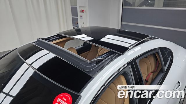 Porsche Panamera 2022