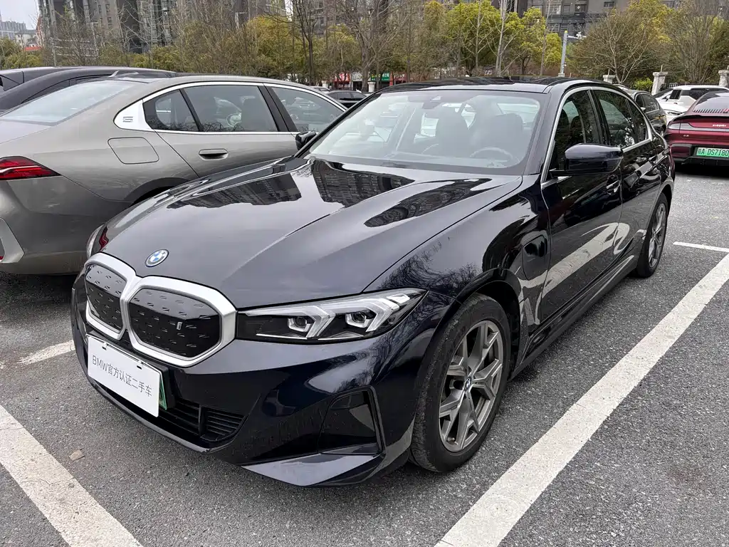 BMW i3 2024