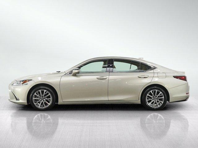 Lexus ES 2024
