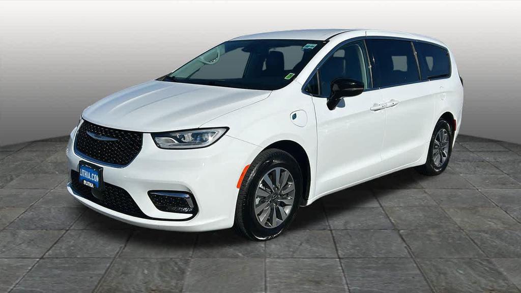 Chrysler Pacifica 2024