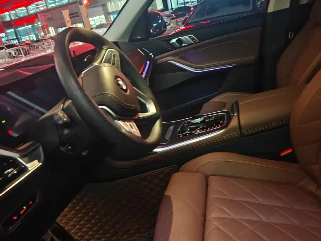 BMW X7 2024