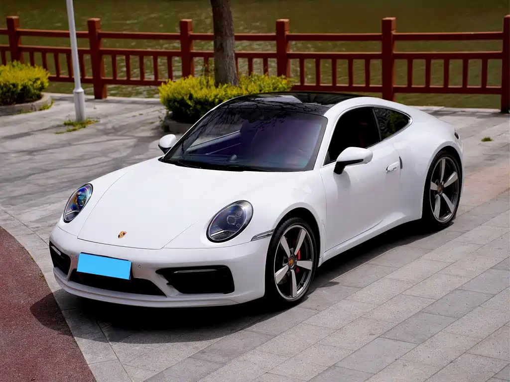 Porsche 911 2023