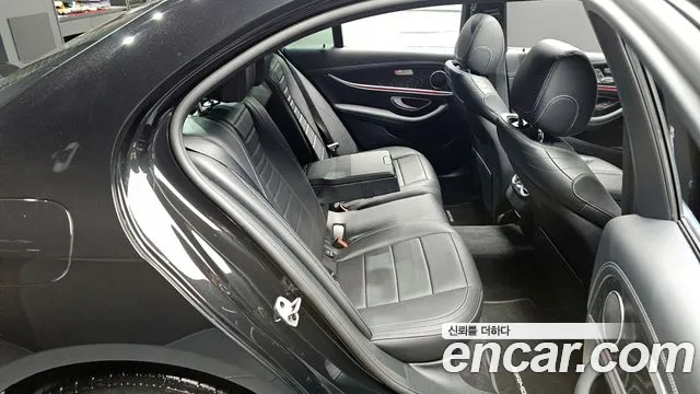 Mercedes-Benz E-Класс 2020