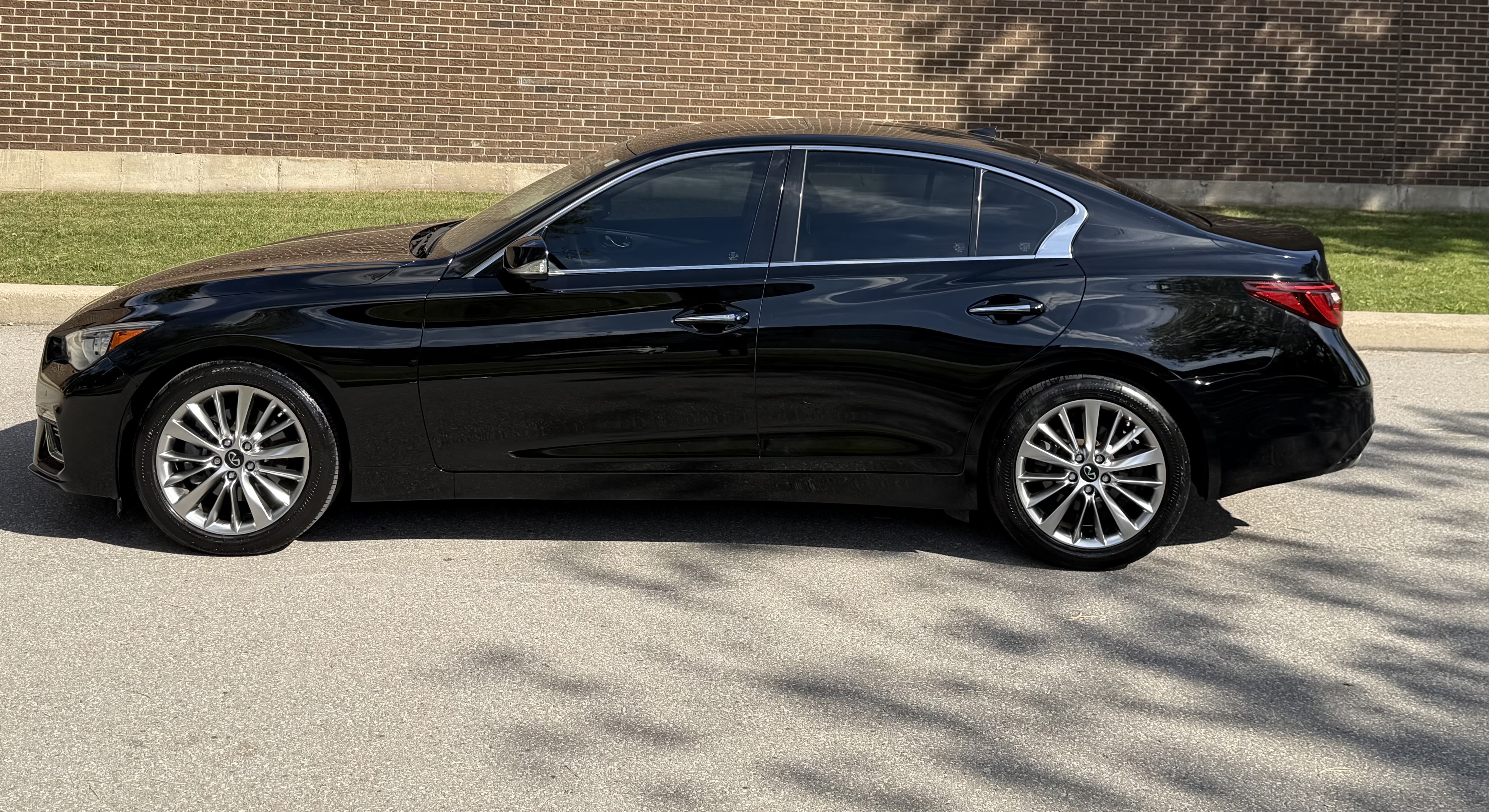 Infiniti Q50 2023