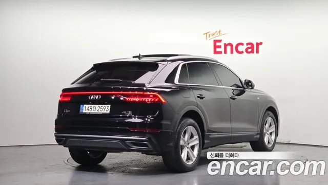 Audi Q8 2021