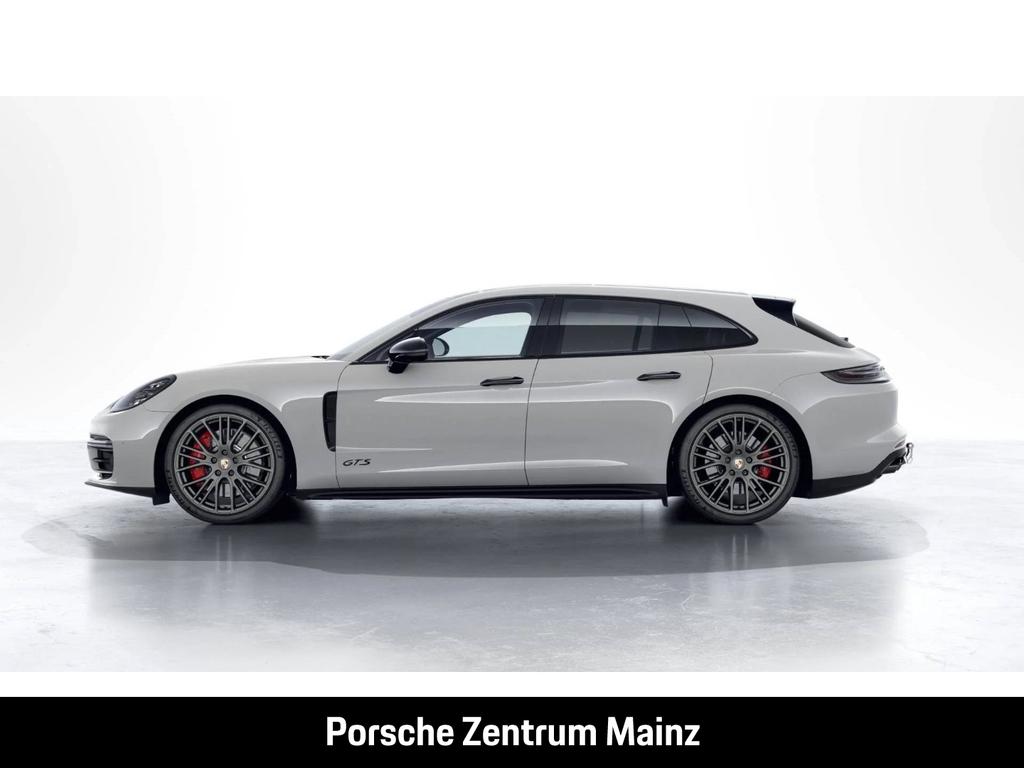 Porsche Panamera 2021
